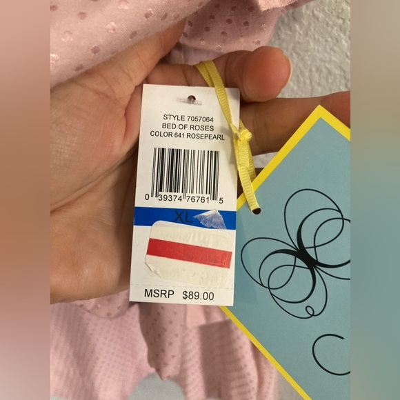 CeCe Blouse - NWT - Ruffle Sleeves - XL - Picture 4 of 16